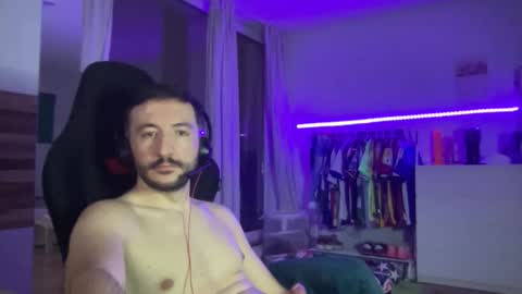 cachonlolo31 online show from September 10, 2025, 5:35 pm