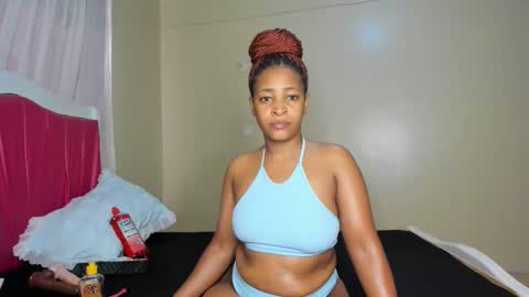 Kinky online show from November 6, 2025, 8:59 am