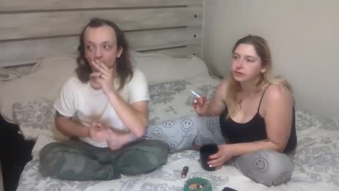 Snapshot of kinkyqueenandpet95 chatting on December 14, 2025, 3:56 am kinkyqueenandpet95 online show from December 14, 2025, 3:56 am