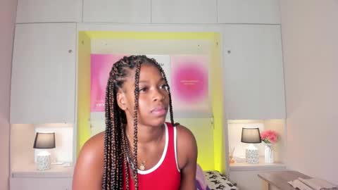 M A R A  online show from February 11, 2026, 11:26 am