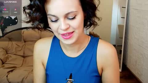 kira_energy online show from September 13, 2025, 2:11 am