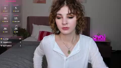 Kira online show from July 5, 2026, 4:19 am