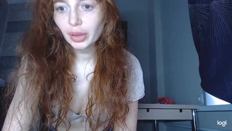 Snapshot of kira_foxy_ chatting on December 12, 2024, 10:13 am Kira online show from December 12, 2024, 10:13 am
