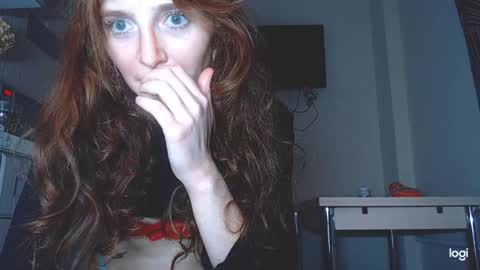 Snapshot of kira_foxy_ chatting on March 6, 2025, 1:24 pm Kira online show from March 6, 2025, 1:24 pm