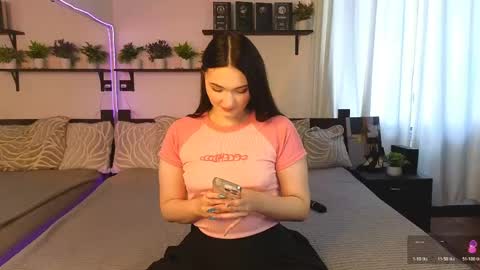 kira_jin online show from May 13, 2026, 10:12 am