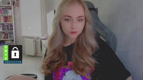 Snapshot of kira_love_sleep chatting on June 6, 2026, 3:50 pm you know thumb up me please its important online show from June 6, 2026, 3:50 pm