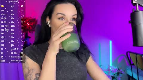 Snapshot of kira_sapphire chatting on November 4, 2025, 12:54 am Kira online show from November 4, 2025, 12:54 am