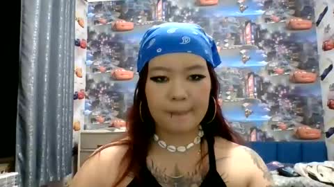 Kira online show from October 21, 2025, 8:53 pm