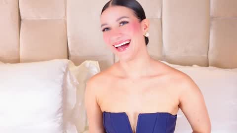 kira online show from October 15, 2025, 1:39 am