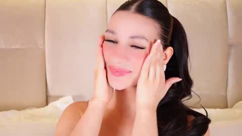 kira online show from December 20, 2025, 1:56 am