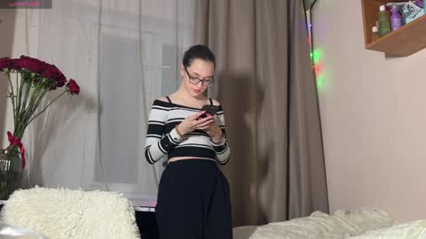 kirakiss164 online show from June 3, 2026, 9:09 pm