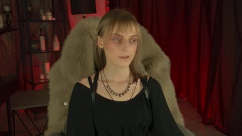 Kira online show from April 4, 2026, 11:46 pm