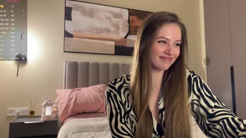 Kira online show from December 12, 2024, 3:59 pm