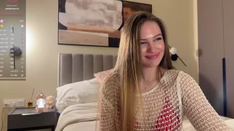 Kira online show from January 24, 2025, 5:32 pm