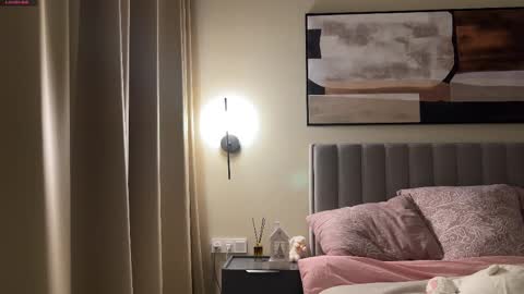 Kira online show from February 20, 2025, 1:30 pm