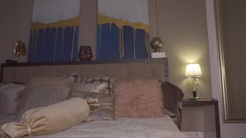 kirasunny online show from September 24, 2025, 2:53 pm