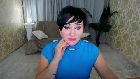 Kira online show from February 11, 2026, 8:14 pm