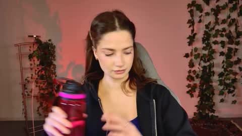 kiravair online show from March 20, 2026, 12:10 pm