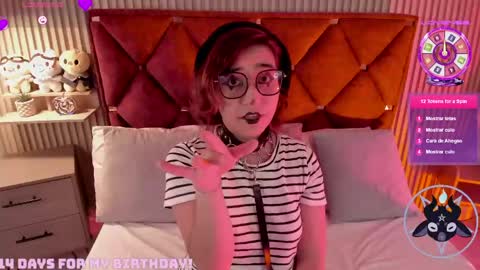 Snapshot of kirivelvet chatting on April 29, 2026, 8:15 pm Samantha Velvet online show from April 29, 2026, 8:15 pm