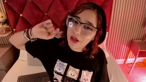Snapshot of kirivelvet chatting on May 22, 2026, 8:25 pm Samantha Velvet online show from May 22, 2026, 8:25 pm
