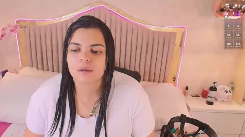 Snapshot of kismett_aziz chatting on February 24, 2026, 3:59 am Kismet online show from February 24, 2026, 3:59 am