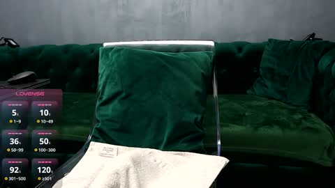 kiss_katy online show from November 2, 2025, 11:29 pm