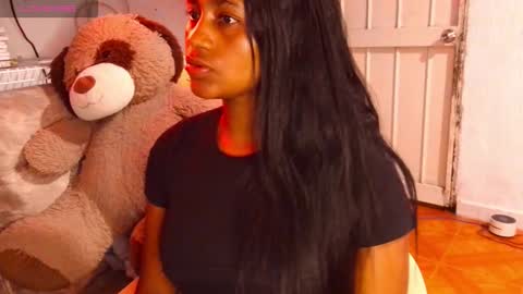 Violet  online show from December 23, 2025, 1:58 am