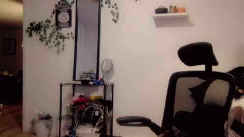 Kissah Kreampuff online show from November 22, 2025, 2:54 am