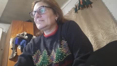 kissandvibe online show from November 12, 2025, 8:41 pm