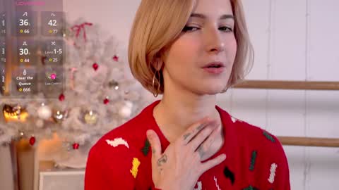 Snapshot of kisskiss_muah chatting on December 11, 2024, 1:39 pm Kate online show from December 11, 2024, 1:39 pm