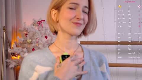 Snapshot of kisskiss_muah chatting on December 13, 2024, 1:55 pm Kate online show from December 13, 2024, 1:55 pm