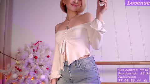 Snapshot of kisskiss_muah chatting on January 24, 2025, 2:51 pm Kate online show from January 24, 2025, 2:51 pm