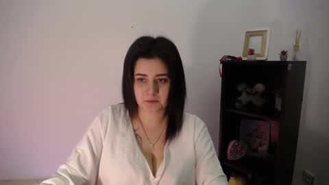 Snapshot of kissleoxx chatting on December 16, 2025, 11:48 am kissleoxx online show from December 16, 2025, 11:48 am