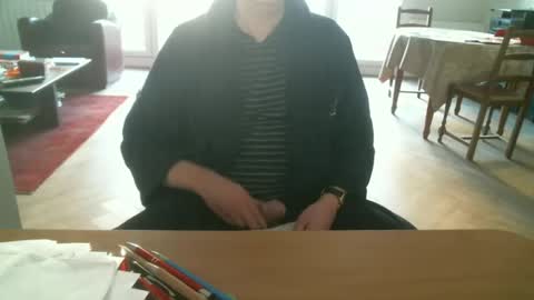 kisslog1 online show from January 11, 2025, 8:54 am