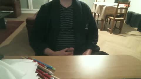 kisslog1 online show from January 12, 2025, 5:33 pm