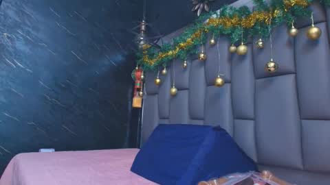 BELLA FLAME online show from December 20, 2025, 6:59 pm