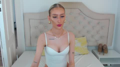 Snapshot of kissnatalie chatting on April 23, 2026, 12:29 pm Natalie online show from April 23, 2026, 12:29 pm