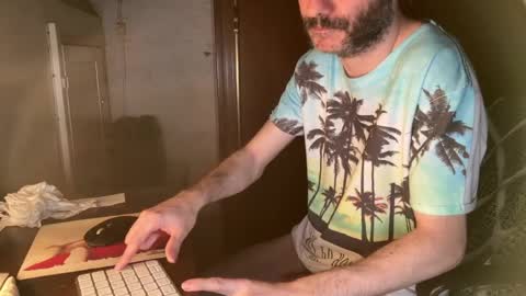 kissofbanned1983 online show from April 28, 2026, 8:03 pm