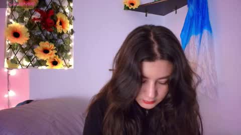 Snapshot of kisstarxxx chatting on February 24, 2026, 4:54 am Helena and Brad online show from February 24, 2026, 4:54 am