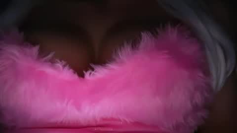 kitanamkxxx online show from March 11, 2026, 1:44 am
