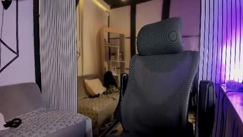 kitanna_1 online show from June 10, 2026, 10:41 pm