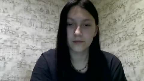 Snapshot of kiti_kitiss chatting on January 7, 2025, 5:53 pm kiti_kitiss online show from January 7, 2025, 5:53 pm