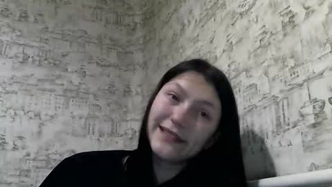 Snapshot of kiti_kitiss chatting on January 15, 2025, 4:32 pm kiti_kitiss online show from January 15, 2025, 4:32 pm