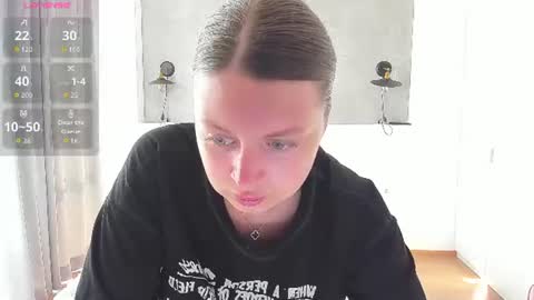 Snapshot of kitkatvel chatting on June 24, 2026, 5:28 am kitkatvel online show from June 24, 2026, 5:28 am