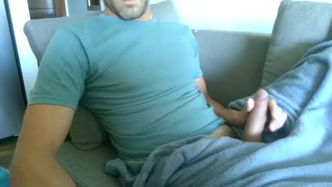 Snapshot of kitosssss chatting on March 8, 2025, 3:24 pm Steve Cocks online show from March 8, 2025, 3:24 pm