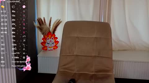 The sexy fox Kitsune online show from March 7, 2026, 6:21 am