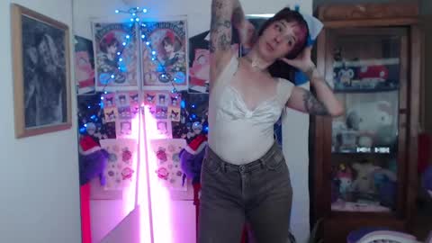 Snapshot of kitsunearineko chatting on December 7, 2024, 5:42 pm Ari Keimiwrights online show from December 7, 2024, 5:42 pm