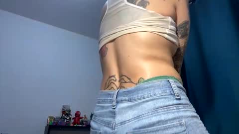 Snapshot of kitsunearineko chatting on December 31, 2024, 3:12 am Ari Keimiwrights online show from December 31, 2024, 3:12 am