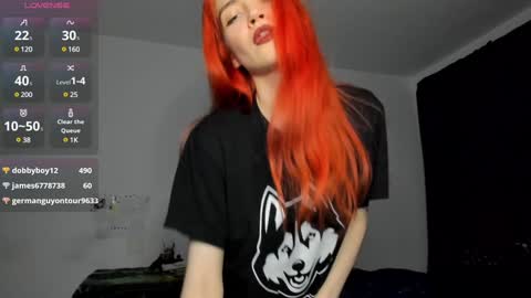 Snapshot of kitsunemoon chatting on December 25, 2024, 9:43 pm Kitsune online show from December 25, 2024, 9:43 pm