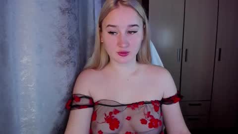 kitten_sun online show from October 30, 2025, 3:08 am